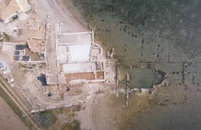 Το αρχαίο λιμάνι της Κορίνθου με την αίγλη των γιών του Ποσειδώνα