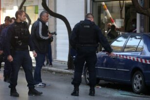 Κύκλωμα μεταναστών «βλέπουν» οι Αρχές πίσω από τους πυροβολισμούς στο κέντρο της Αθήνας