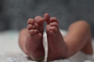 Νίκαια: Μητέρα έχασε το παιδί στη γέννα - Καταγγελία ζευγαριού - «Η γυναίκα σφάδαζε επί 1,5 ώρα μόνη της»