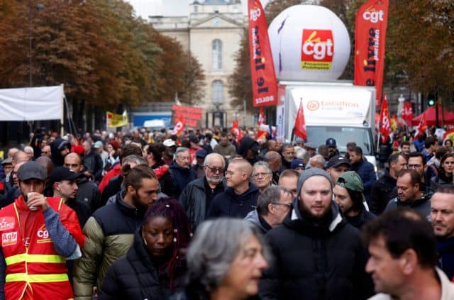 Γαλλία: Πανεθνική απεργία «ακινητοποίησε» τον τομέα της ενέργειας