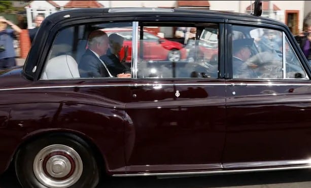 Βρετανία: Έφτασε στο Μπάκιγχαμ ο Βασιλιάς Κάρολος - Απόψε το διάγγελμα, το Σάββατο η ανακήρυξη ΦΩΤΟ - ΒΙΝΤΕΟ