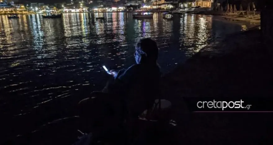 Κρήτη: Στο... απόλυτο σκοτάδι η Αγία Πελαγία  - Με φακούς οι τουρίστες ΦΩΤΟ