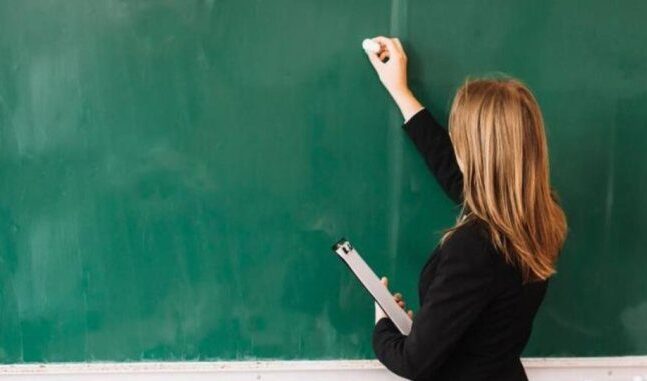 Δάσκαλοι: Νέες τρίωρες στάσεις εργασίας κήρυξε η ΔΟΕ