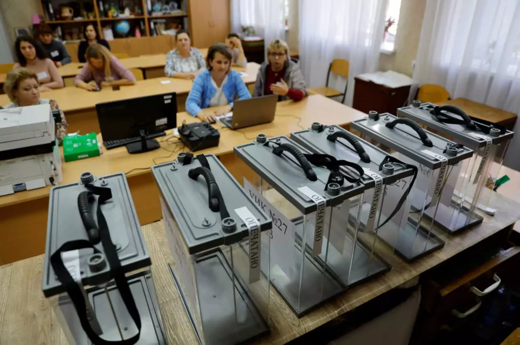 Ουκρανία: Ξεκίνησαν τα δημοψηφίσματα για προσάρτηση περιοχών στην Ρωσία