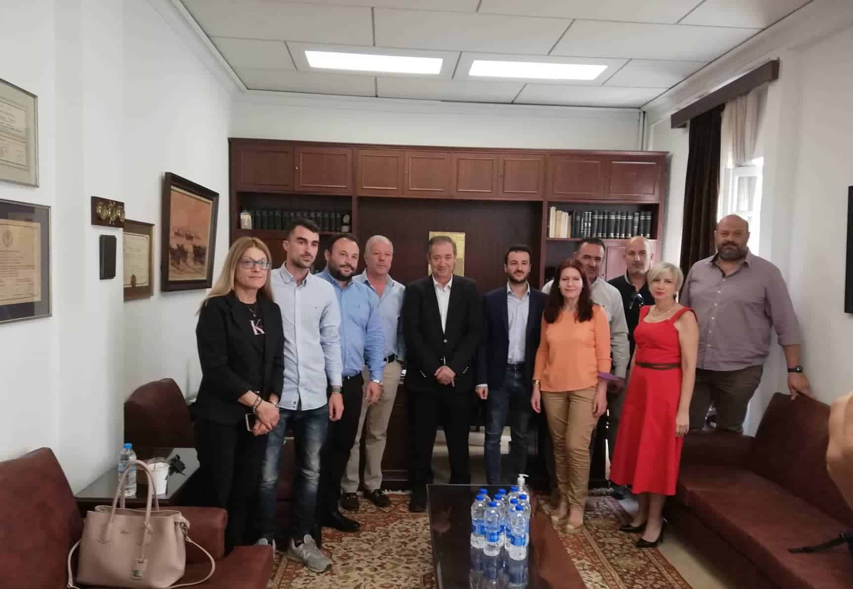 Πάτρα: Ο Εμπορικός Σύλλογος συναντήθηκε με τον βουλευτή του ΠΑΣΟΚ Γιώργο Αρβανιτίδη