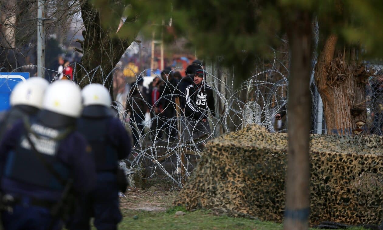 Έβρος: Βίντεο ντοκουμέντο – Πώς οι τούρκοι στρατοχωροφύλακες προωθούν μετανάστες στην Ελλάδα