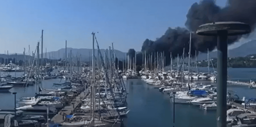 Κέρκυρα: Μεγάλη φωτιά σε σκάφη στη μαρίνα Γουβιών - ΒΙΝΤΕΟ