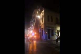 Φωτιά σε διόροφο στο κέντρο της Πάτρας - ΒΙΝΤΕΟ