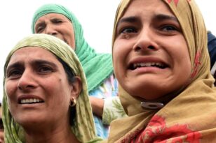 Ινδία: Βίασαν και κρέμασαν ανήλικες αδελφές - Αντιδράσεις για το έγκλημα