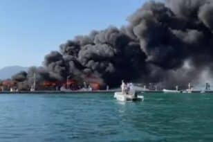 Κέρκυρα: «Τυλίχθηκαν» στις φλόγες τέσσερα σκάφη στη μαρίνα Γουβιών - ΒΙΝΤΕΟ