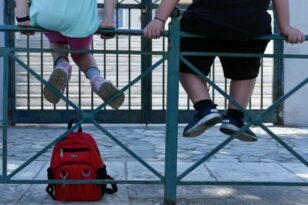 Εύβοια: Άγριο ξύλο σε σχολείο στο Αλιβέρι - Με ασθενοφόρο μεταφέρθηκε ο ένας μαθητής