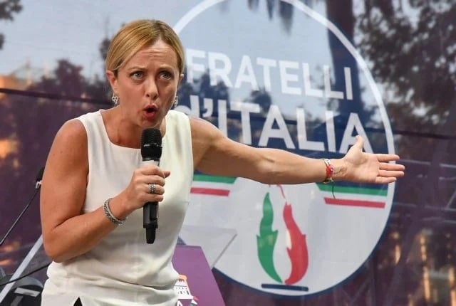 Ιταλία – Τζόρτζια Μελόνι: Ποια είναι η 45χρονη πολιτικός που θέλει να γίνει πρωθυπουργός