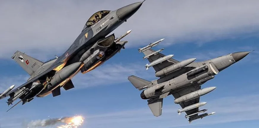Εντείνει την προκλητικότητά της η Τουρκία: 52 εναέριες παραβιάσεις από μαχητικά F-16 και drones