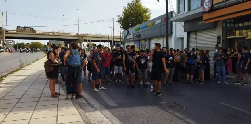 Θεσσαλονίκη: Δύο συλλήψεις για τα επεισόδια στο ΑΠΘ - BINTEO