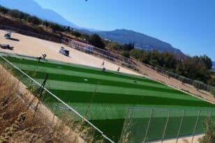 "Πρασίνισε" το γήπεδο ποδόσφαιρου στο Ισωμα