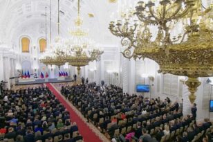 Ρωσία: Ο Πούτιν ως κατακτητής υπέγραψε την προσάρτηση των 4 περιοχών της Ουκρανίας - «Θα είναι για πάντα δικές μας»