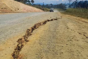 Παπούα Νέα Γουινέα: Τουλάχιστον ένας νεκρός από τον ισχυρό σεισμό των 7,6 Ρίχτερ