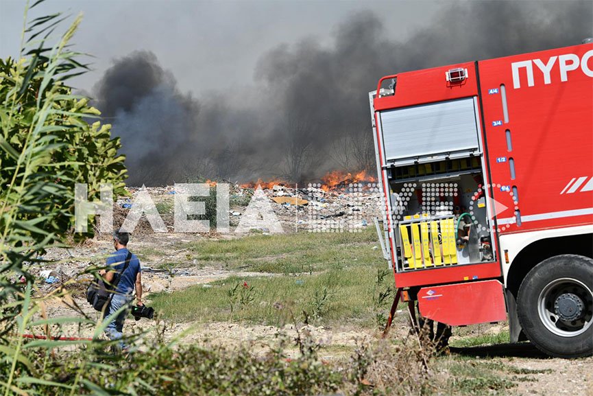 Πύργος: Πυρκαγιά κοντά σε σπίτια στη Σπιάντζα – Λιποθύμησε πυροσβέστης ΦΩΤΟ - ΒΙΝΤΕΟ