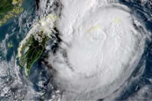 Κίνα: Ακυρώνονται πτήσεις και δρομολόγια τρένων - Συναγερμός για τον τυφώνα Μουίφα - ΒΙΝΤΕΟ