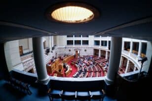 Βουλή: Την Τρίτη στην Επιτροπή Θεσμών και Διαφάνειας οι παρακολουθήσεις