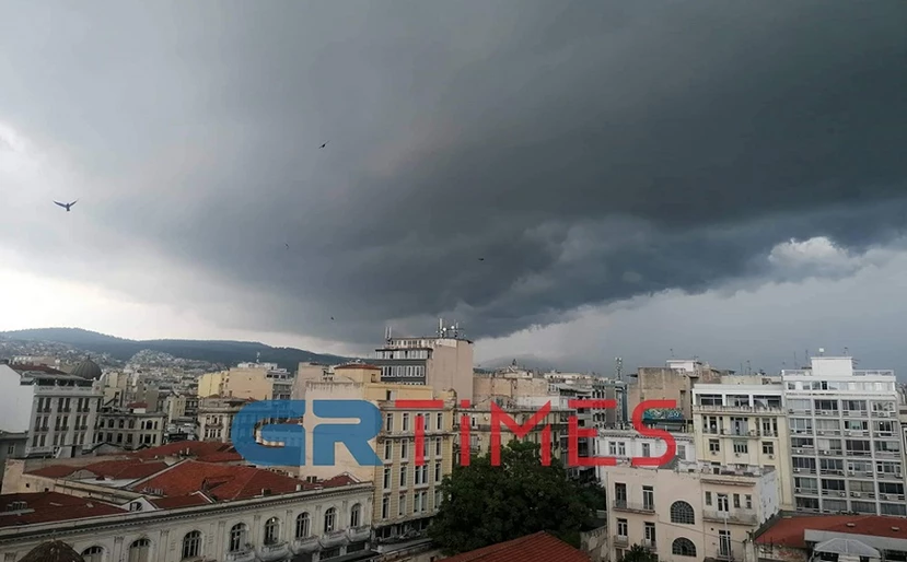 Θεσσαλονίκη - Κακοκαιρία: Άνοιξαν οι ουρανοί - Μποτιλιάρισμα στους δρόμους - ΦΩΤΟ - ΒΙΝΤΕΟ
