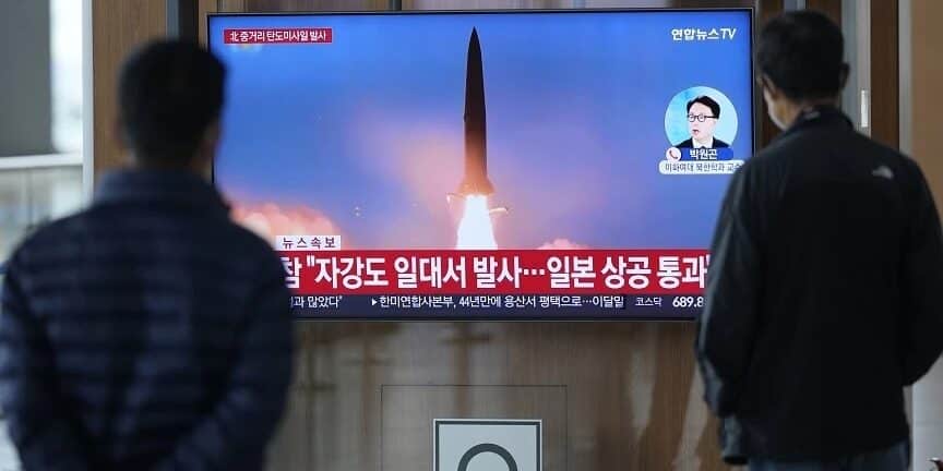 Βόρεια Κορέα: Εκτόξευσε πύραυλο πάνω από την Ιαπωνία - Μήνυμα στους κατοίκους για καταφύγιο ΒΙΝΤΕΟ