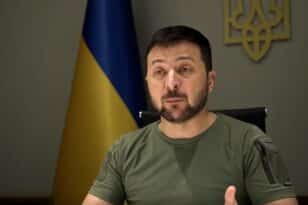 Ζελένσκι σε ΕΕ: «Για να μη φτάσουν τα ρωσικά άρματα στη Βαρσοβία ή την Πράγα», δώστε κι άλλα όπλα