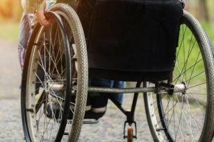 Ποια είναι τα 10 αναπηρικά επιδόματα που θα αυξηθούν κατά 8%