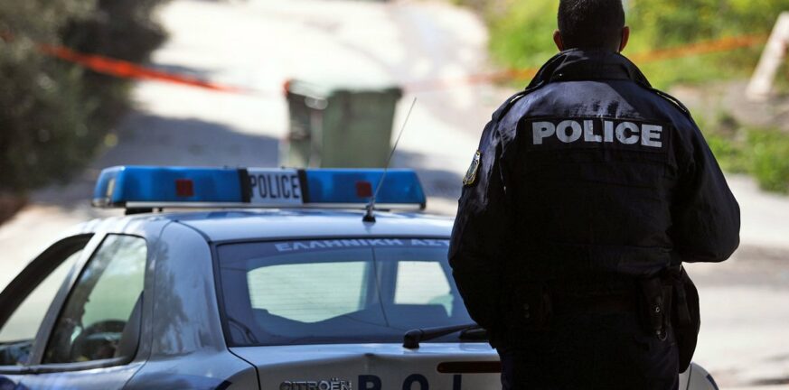 Απίστευτο περιστατικό στην Καβάλα: Επιχειρηματίας δάγκωσε δύο αστυνομικούς - Τι συνέβη
