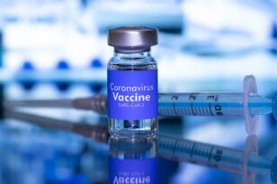 Μαγιορκίνης: Έρχονται τα εμβόλια για... «παν-κορονοϊό» - Τα επίπεδα της πληθυσμιακής ανοσίας