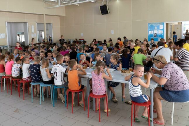 Ρωσικό «παιδομάζωμα»: Το Κίεβο καταγγέλλει παράνομες υιοθεσίες παιδιών από την Ουκρανία - H «γενναιοδωρία» της  Μόσχας 