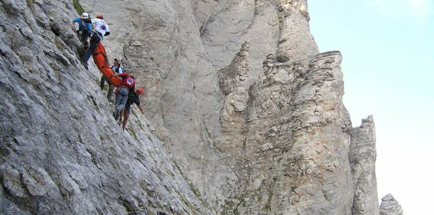 Όλυμπος: Συναγερμός για ορειβάτη που έπεσε από γκρεμό