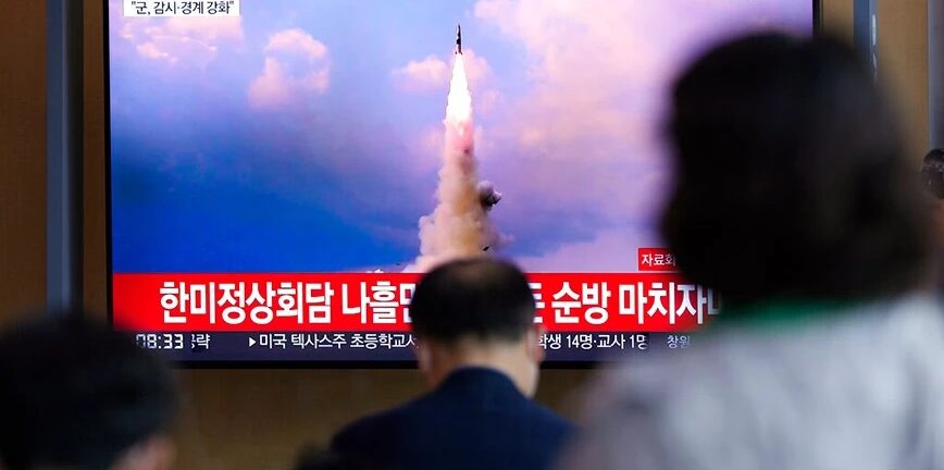 Η Βόρεια Κορέα εκτόξευσε 23 πυραύλους - Ένας έπεσε κοντά στη Νότια Κορέα