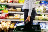 ΙΕΛΚΑ: Ήπια ετήσια αύξηση τιμών στα σούπερ μάρκετ τον Ιούλιο, ποιες κατηγορίες «τσιμπάνε»