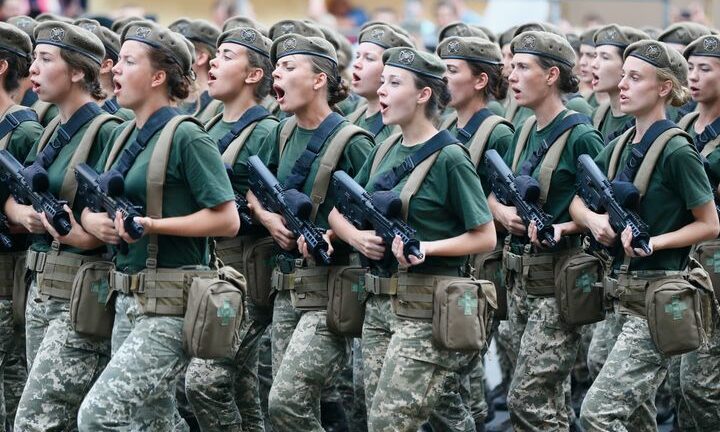 Ουκρανία: Σχεδόν 40.000 γυναίκες «στη μάχη» ενάντια στην ρωσική εισβολή