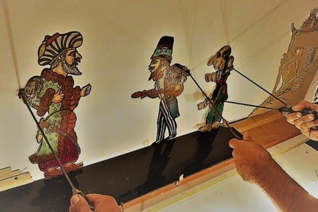 «Σκαλίσματα και χρώματα με μουσική»: Η ΔΗ.Κ.ΕΠ.Α. αναδεικνύει την τέχνη του Ελληνικού Θεάτρου Σκιών