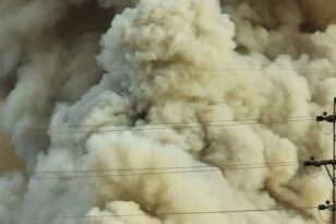 Φωτιά στον Ασπρόπυργο: Κάηκαν εργοστάσια και αποθήκες – Κλειστή η Αττική οδός, ακούγονται εκρήξεις