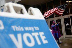 ΗΠΑ: Οι Δημοκρατικοί νίκησαν στις ενδιάμεσες εκλογές - Πήραν την 50η έδρα