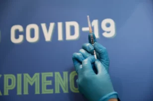 Κορονοϊός: Νέο επικαιροποιημένο εμβόλιο έρχεται από Σεπτέμβρη