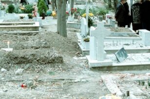 Ναύπακτος: Μπήκε σε κοιμητήριο και αφαίρεσε θυμιατό και καντήλι