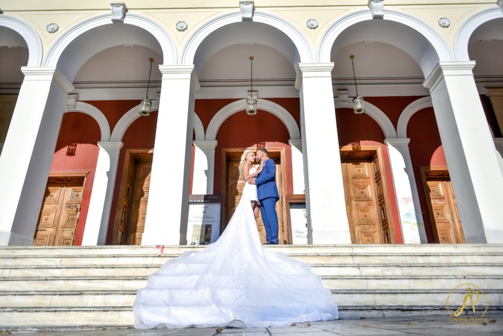 Μολίστι - Αγγελοπούλου: Φωτογράφιση γάμου… στο κέντρο της Πάτρας!