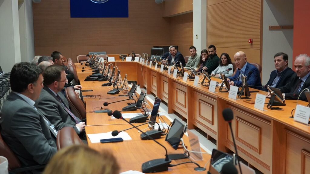 Μίνι υπουργικό συμβούλιο στην Πάτρα: Συσκέψεις κυβερνητικών στελεχών με παραγωγικούς φορείς