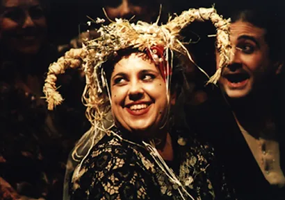 Ήρα Κουρή: «Η Κατερίνα Λειβαδά τίμησε στο μέγιστο τη μεγάλη της αγάπη, το θέατρο και το Πατρινό Καρναβάλι»
