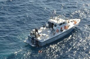 Κάρπαθος: Εντοπίστηκε σκάφος με μετανάστες