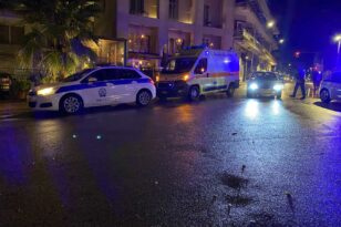 Θεσσαλονίκη: Δίκυκλο παρέσυρε και... έστειλε στο νοσοκομείο πεζό - ΦΩΤΟ