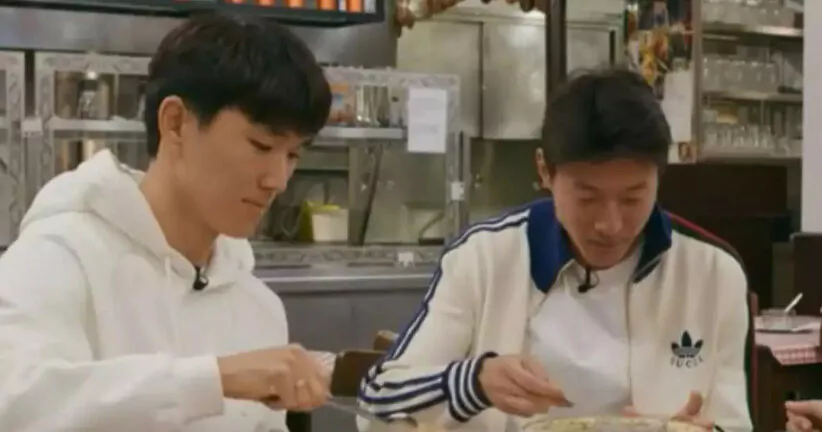 Οι Κορεάτες του Ολυμπιακού Ουί Τζο και Ινμπέομ έφαγαν πατσά και ντολμαδάκια