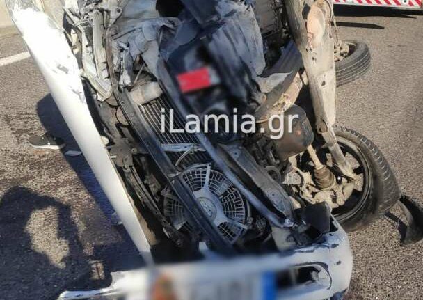 Δυστύχημα στην Αθηνών-Λαμίας: Αυτοκίνητο χτύπησε στο διάζωμα και τούμπαρε - Νεκρή μία γυναίκα ΦΩΤΟ - ΒΙΝΤΕΟ