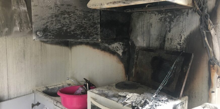 Αρκαλοχώρι: «Τυλίχθηκε» στις φλόγες οικίσκος που ζει 70χρονη - Που προήλθε η φωτιά ΦΩΤΟ - ΒΙΝΤΕΟ