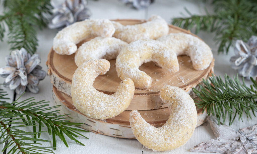 Γερμανικοί κουραμπιέδες «Vanillekipferl»: Χριστουγεννιάτικα Γλυκά Από τον Αξιώτη Παράσχο