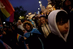 Ισπανία: Τα «πάνω κάτω» έφερε ο νόμος για τα δικαιώματα των τρανς